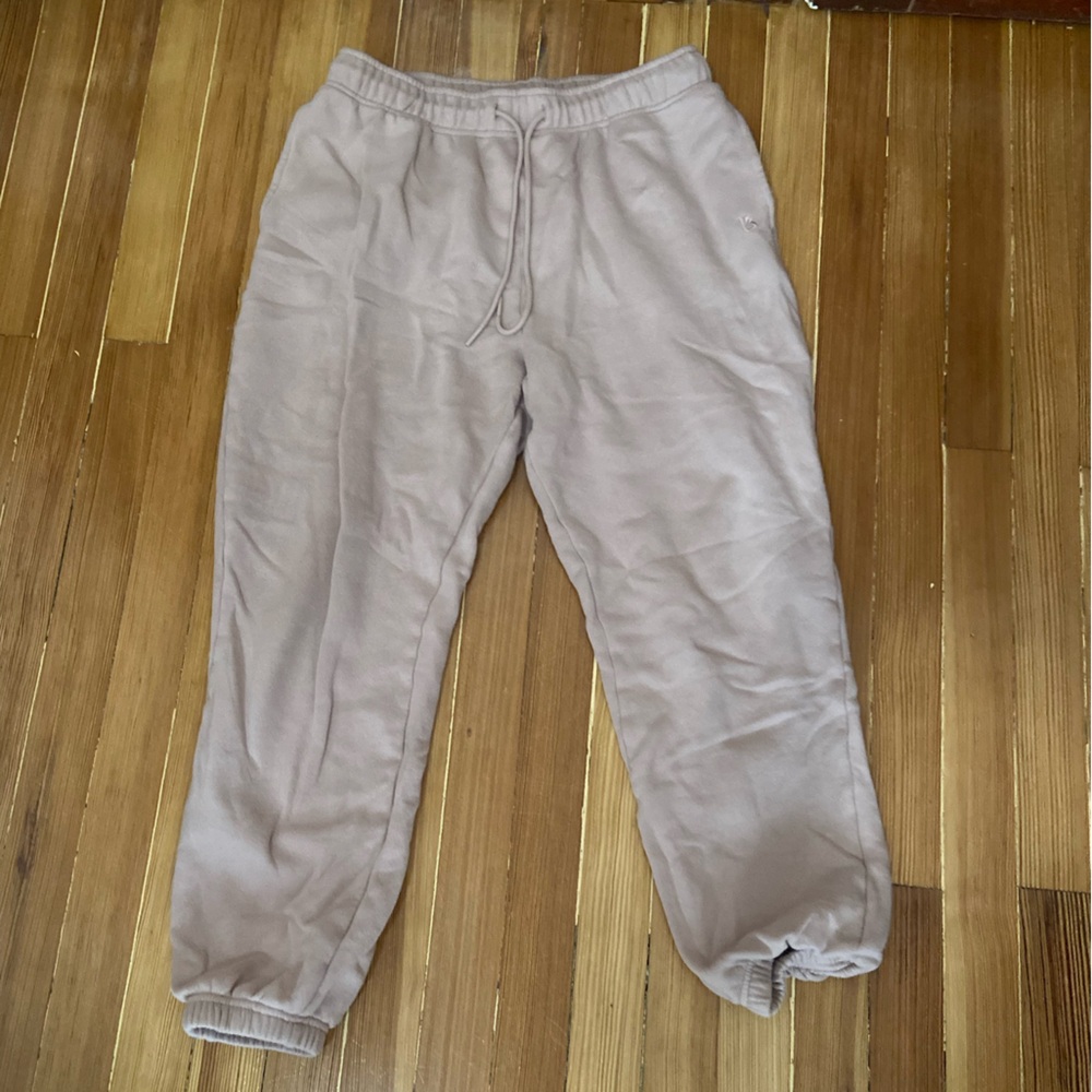 Buffbunny threads joggers in berry ice